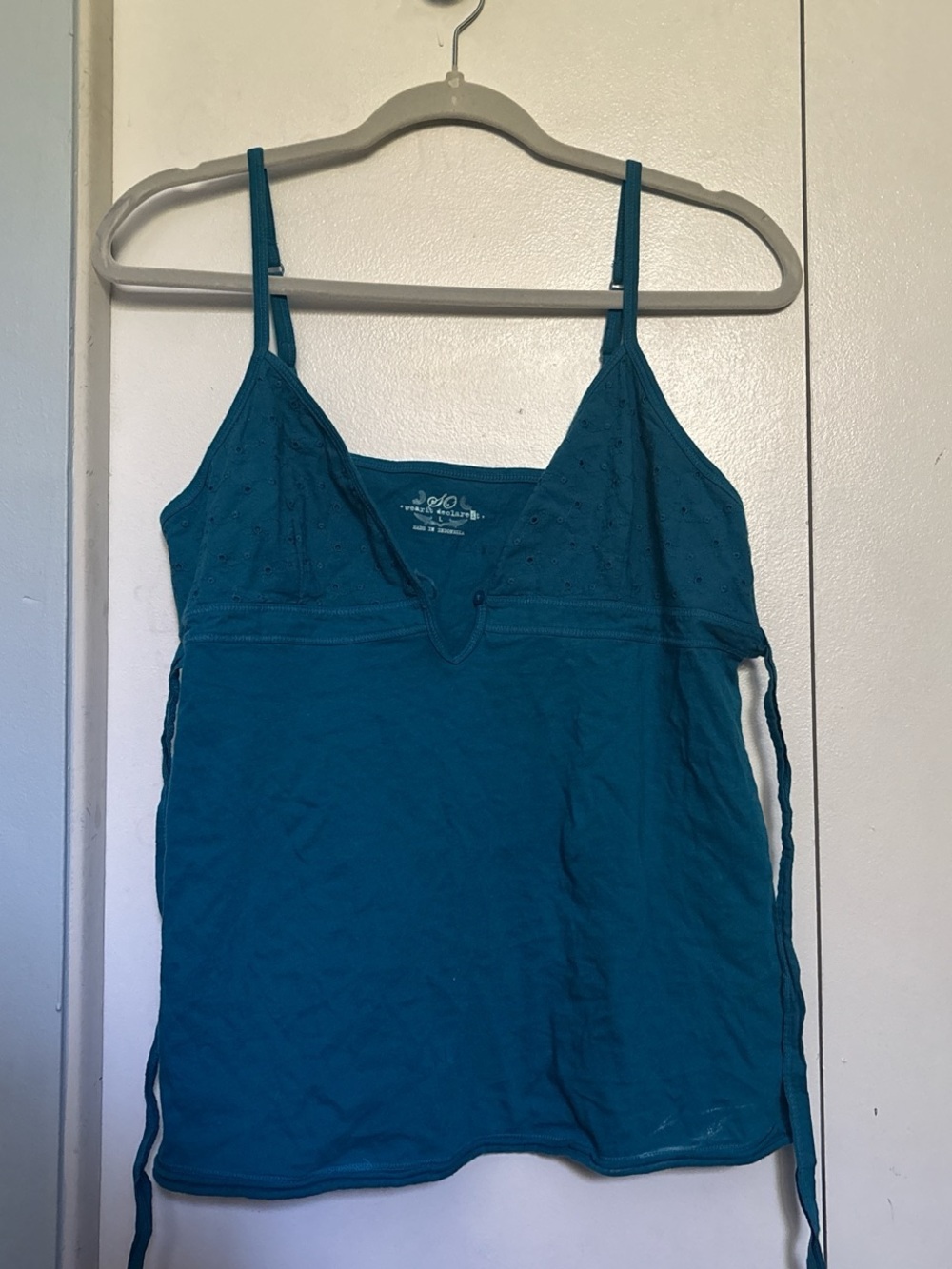 So Wear It Declare It Teal Eyelet V-Neck Tank Top